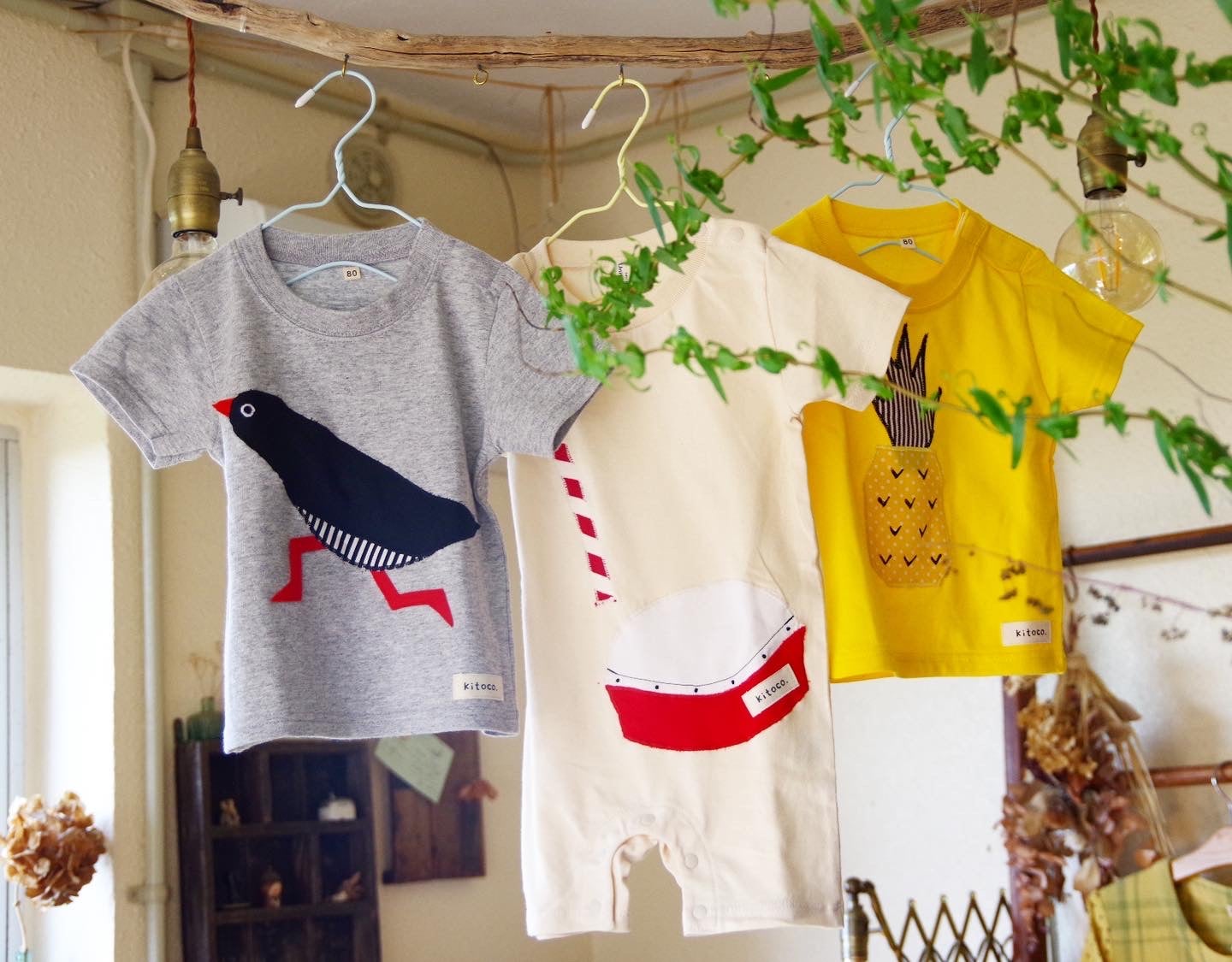 やちむんなどの沖縄のお土産も充実！宜野湾市の高台にある雑貨屋